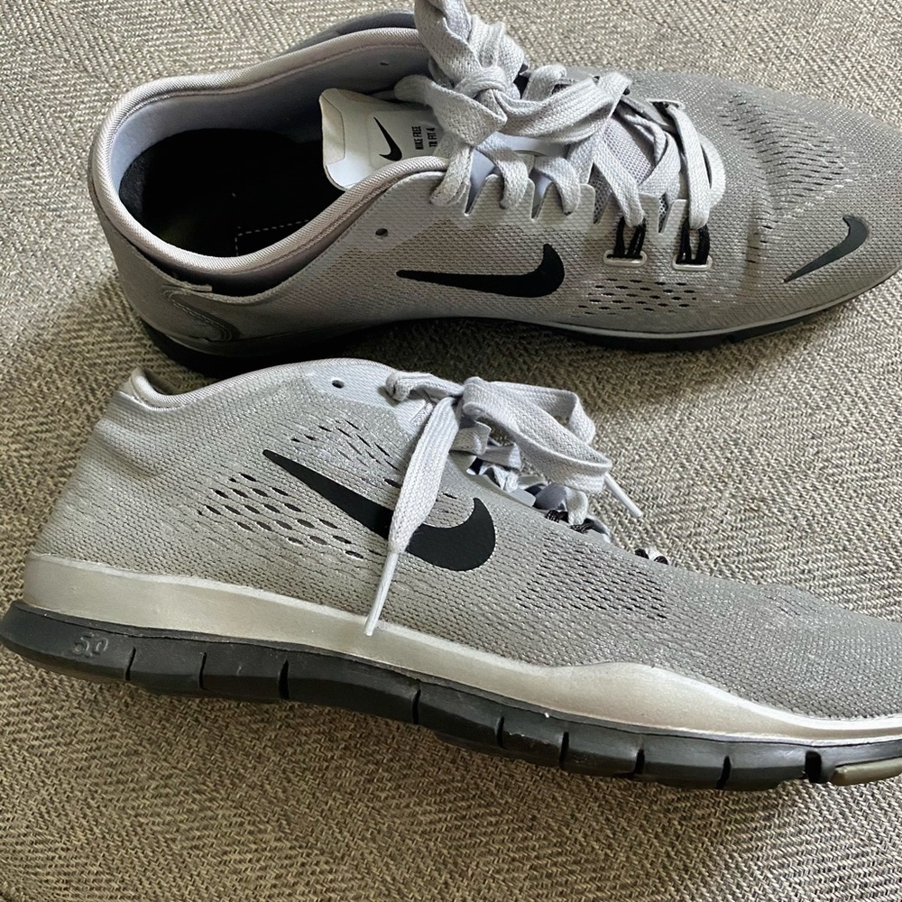 Nwot Silver Nike Free TR Fit 4 shoes